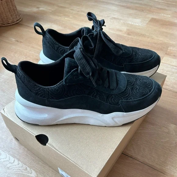 UGG LA Glide Logo Stitch sneakers - Picture 1 of 7